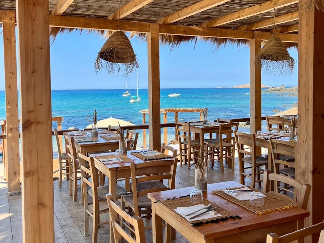 Kiosko Santaluz beach bar