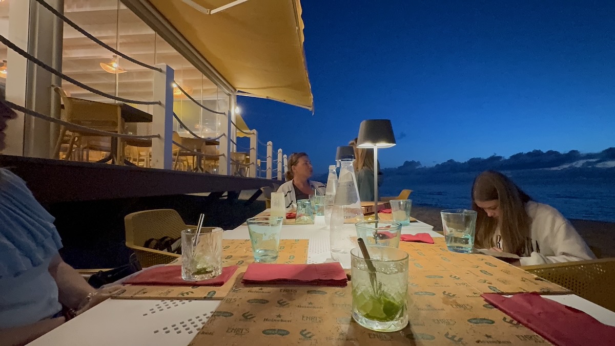 Emerald Beach Bar